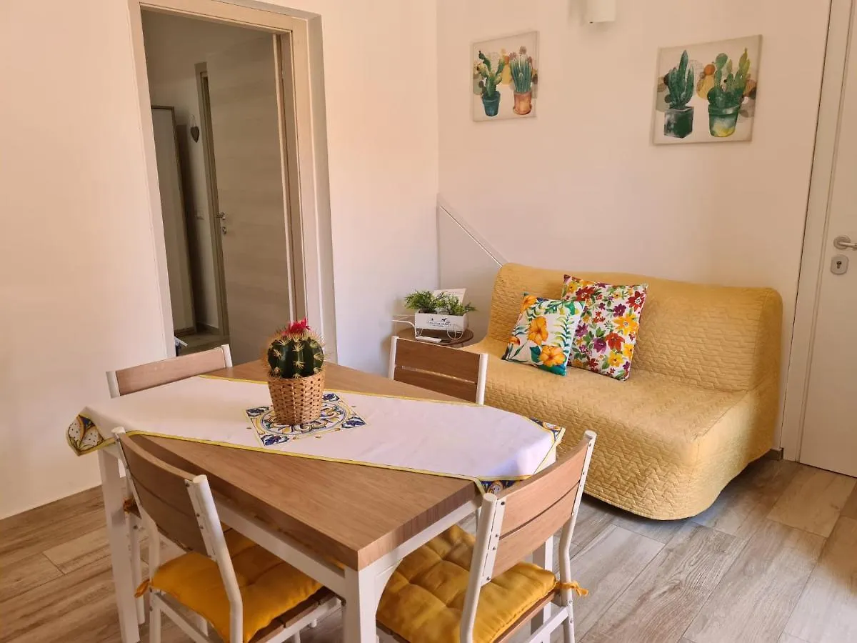 公寓 De Meo Guest House 卡斯泰拉马莱 意大利