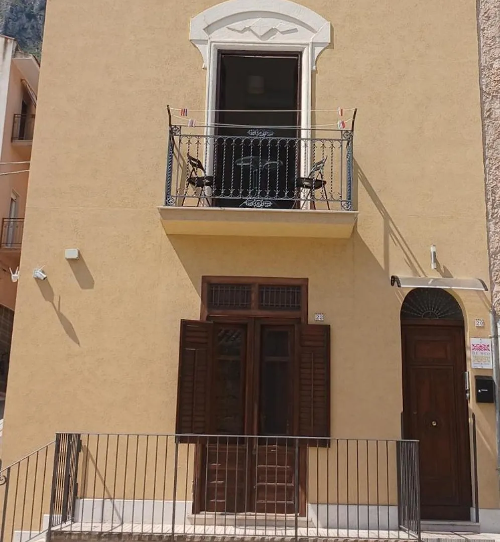 아파트 De Meo Guest House 카스텔라마레델골포