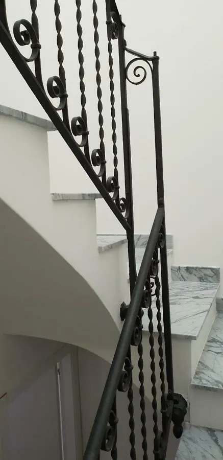 公寓 De Meo Guest House 卡斯泰拉马莱 意大利
