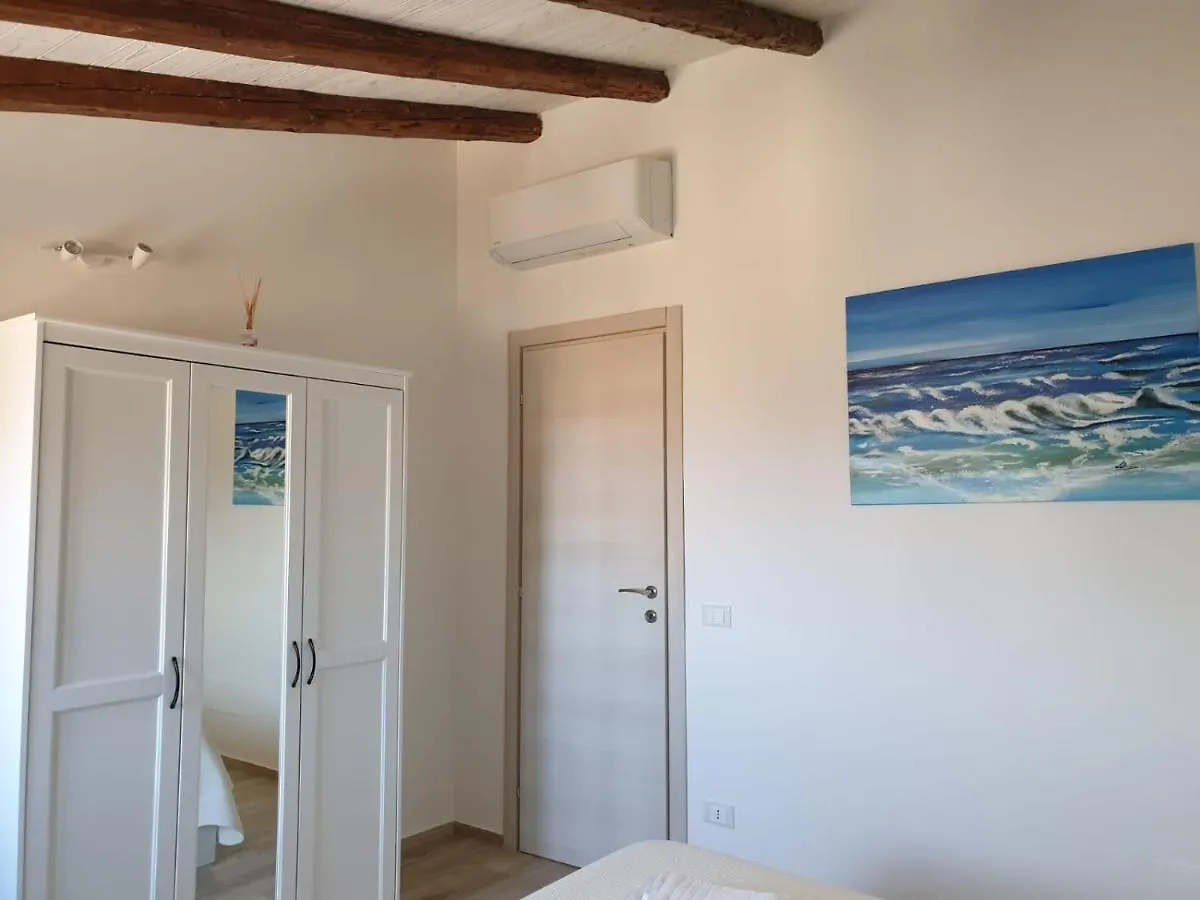 De Meo Guest House 카스텔라마레델골포 0*,  이탈리아